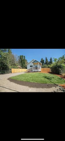 114 Red Row Rd, Kelso, WA 98626