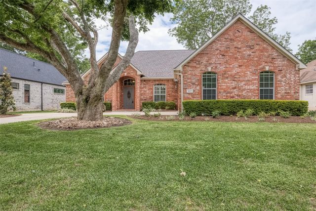 4415 Wickby St, Weston Lakes, TX 77441