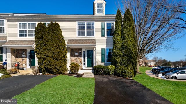 4993 Esther Reed Dr, Doylestown, PA 18902