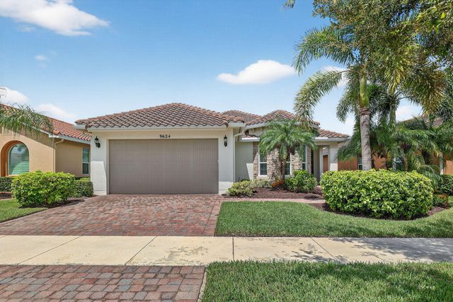9624 SW Royal Poinciana Drive, Port Saint Lucie, FL 34987