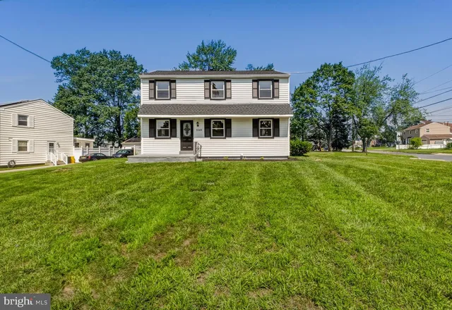5545 Cedar Ave, Pennsauken, NJ 08109