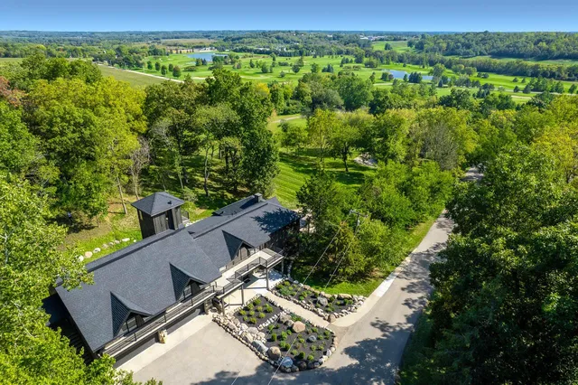 W2530 Krueger ROAD, Lake geneva, WI 53147