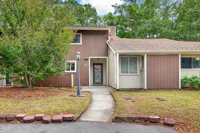 97 Quarterdeck Townes, New Bern, NC 28562
