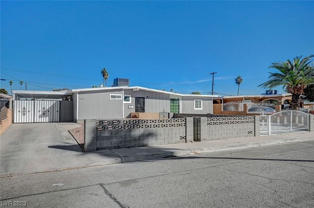 1582 El Segundo Ave, Las Vegas, NV 89169