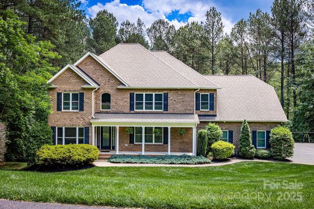 206 Ridge Top Dr, Connelly Springs, NC 28612