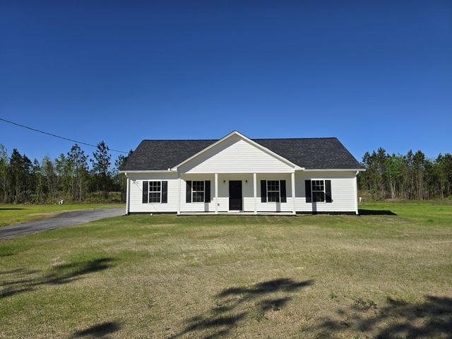 2835 Old Gilliard Rd, Holly Hill, SC 29059