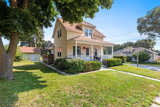 215 E  Allouez Ave, Green Bay, WI 54301
