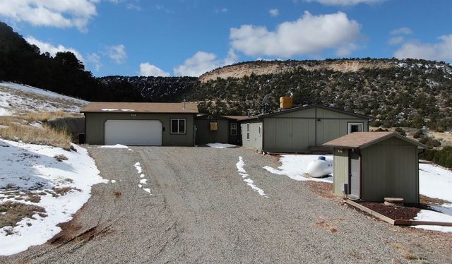 2821 Ds Rd, Glade Park, CO 81523