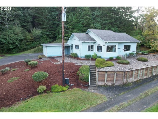 92814 Anderson Ln, Coos Bay, OR 97420