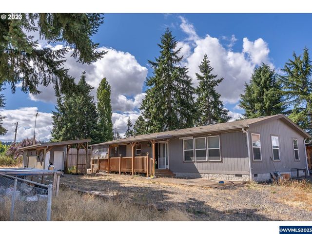 33778 Bond Rd, Lebanon, OR 97355