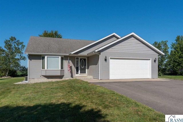 208 Middle St, Good Thunder, MN 56037