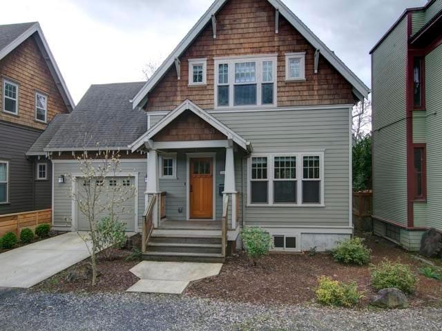 1062 SE Webber St, Portland, OR 97202