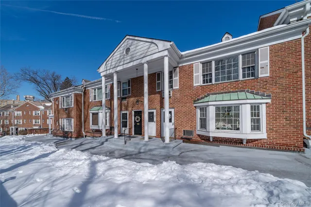 172 Lawrence Park Terrace #172, Bronxville, NY 10708