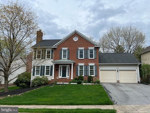 2408 Hunters Chase Ct, Frederick, MD 21702