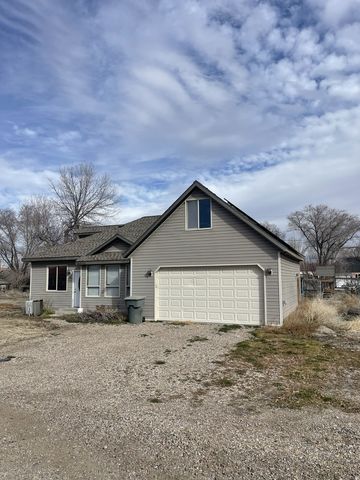 315 S  Clark St, Green River, UT 84525