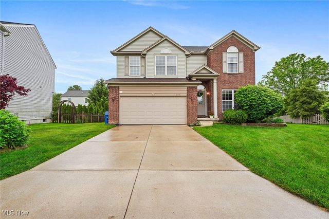 37140 Bolton Dr, North Ridgeville, OH 44039