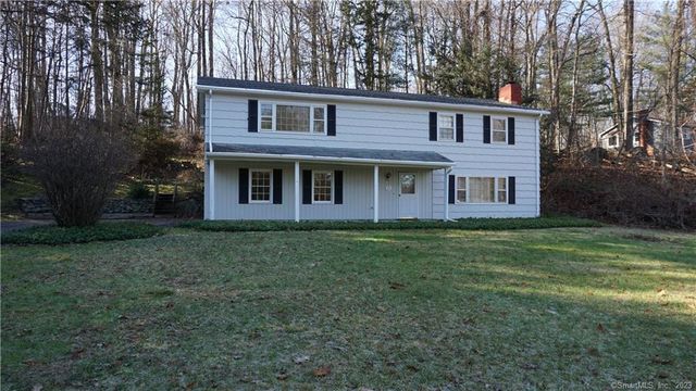 10 Vale Rd, Brookfield, CT 06804