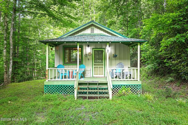 180 Valley Lane, Bryson City, NC 28713