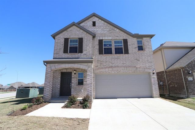 8964 Bronze Meadow Dr, Fort Worth, TX 76131