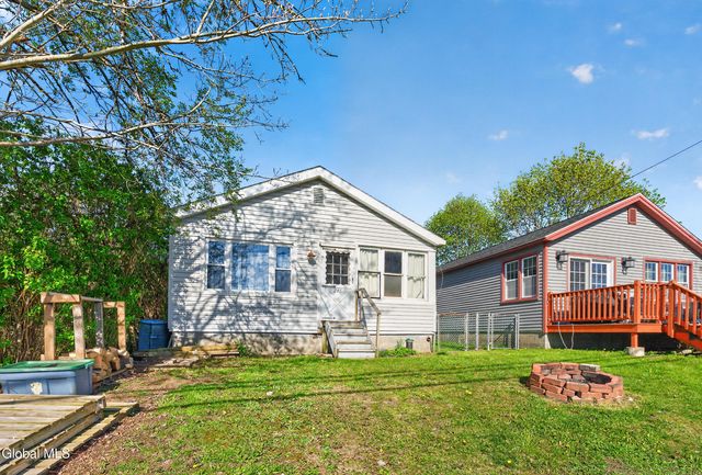 245 County Route 7, Nassau, NY 12123