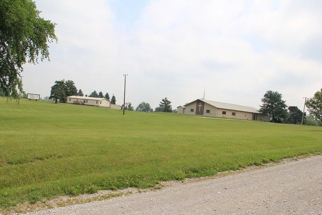 163 Putnam St, Unionville, MO 63565