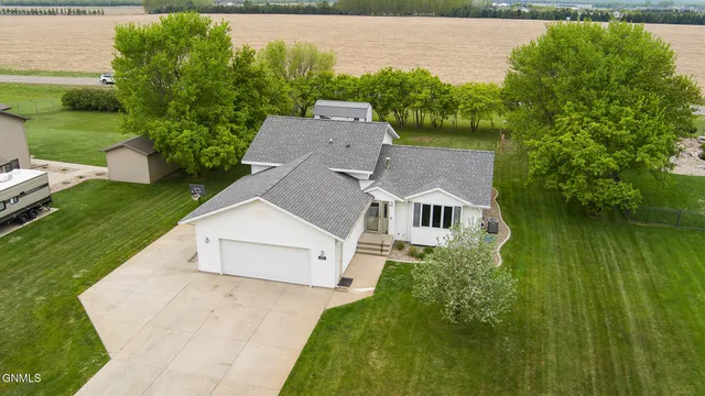 3710 W  Princeton Ave, Bismarck, ND 58504
