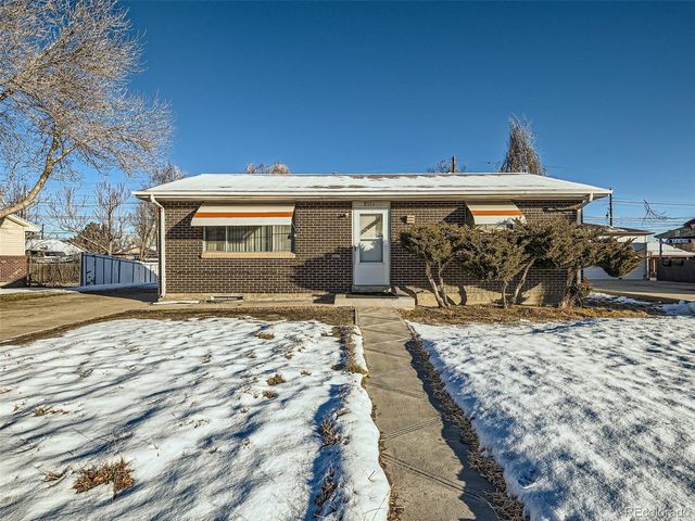 6571 Gifford Drive, Commerce City, CO 80022