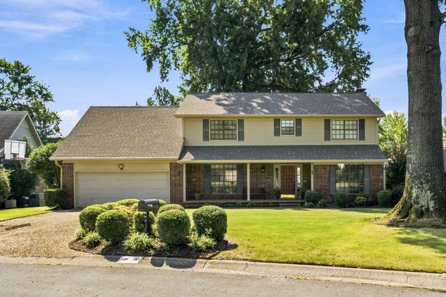 35 Oak Tree Cir, N Little Rock, AR 72116