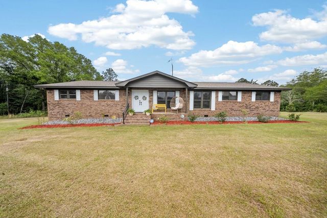 1370 Dewey McGlamry Rd, Fitzgerald, GA 31750