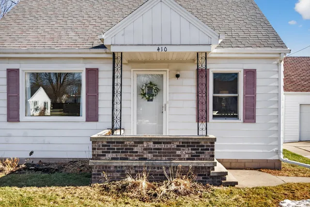 410 Buchanan St, Little Chute, WI 54140