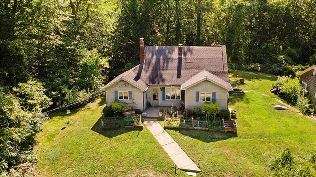 3565 Flat River Rd, Coventry, RI 02816