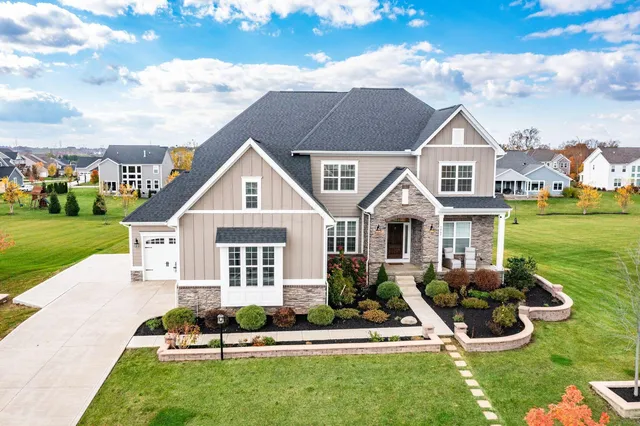5962 Laurel Ln, Delaware, OH 43015
