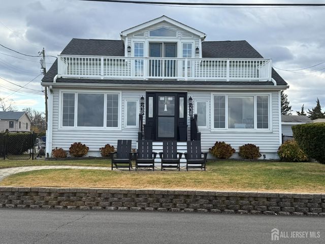 238-239 Shoreland Cir, South Amboy, NJ 08879