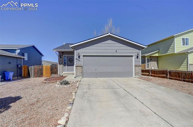 4926 Witches Hollow Ln, Colorado Springs, CO 80911