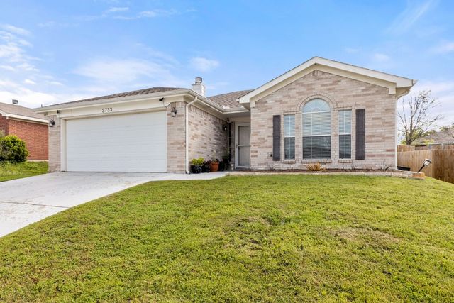 2733 Brea Canyon Rd, Fort Worth, TX 76108