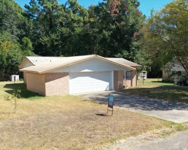 1406 SE Van Buren St, Idabel, OK 74745