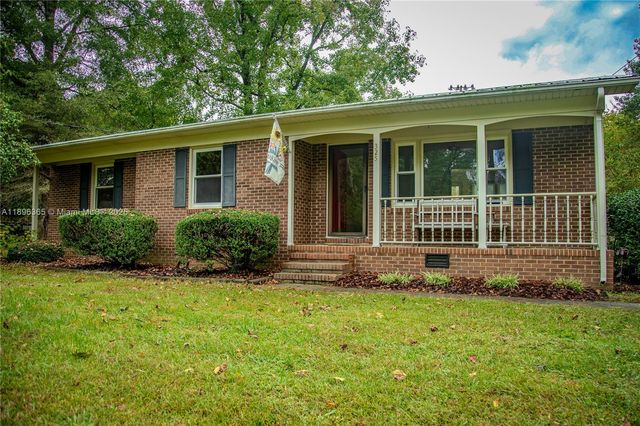 325 Craven St, Biscoe, NC 27209