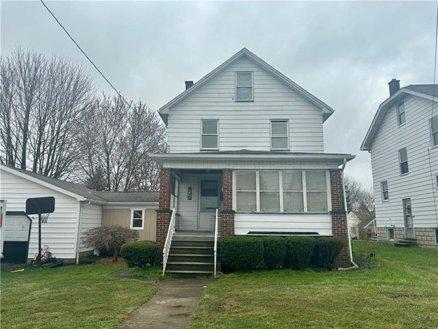 1018 Rose Ave, New Castle, PA 16101