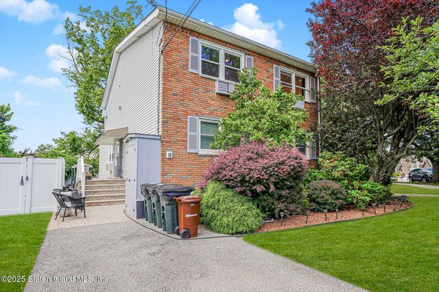 9 Sinclair Ave, Staten Island, NY 10312