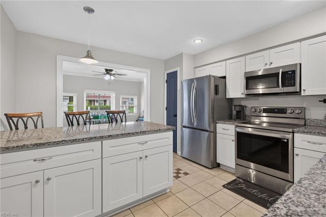 1072 Taylor Rd, Virginia Beach, VA 23464