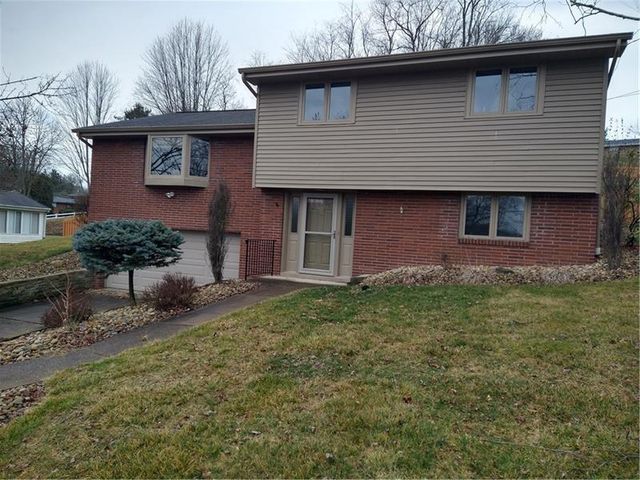 107 Forest Dr, Mcmurray, PA 15317