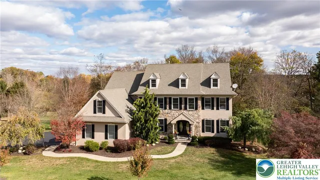 10 Erwinna Valley Way, Erwinna, PA 18920