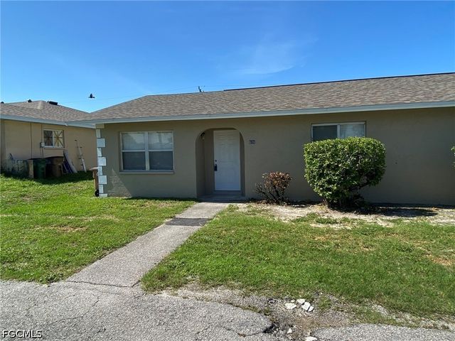 606 Hancock Bridge Pkwy, Cape Coral, FL 33990
