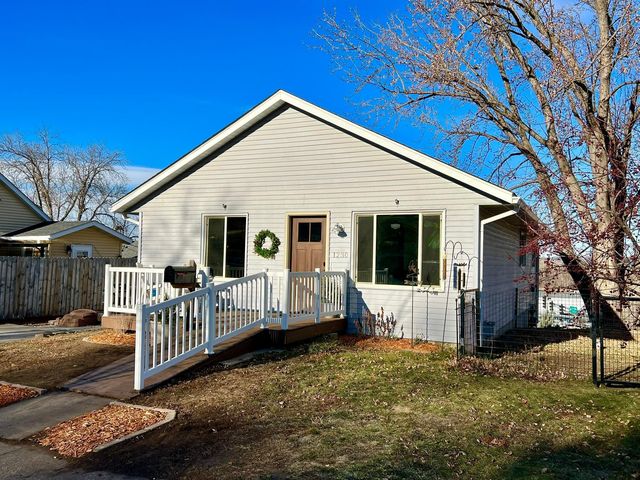 1230 W  3rd St, Red Wing, MN 55066