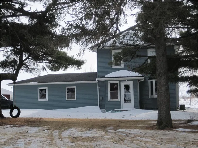 1274 Jackson Ave, Hazleton, IA 50641