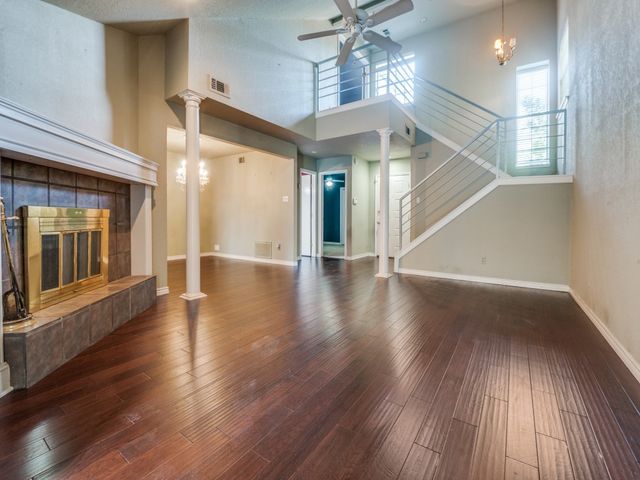 107 Brentwood Ct, Irving, TX 75061