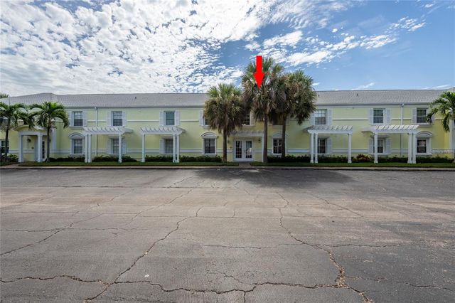 5132 BEACH DRIVE SE #C, Saint Petersburg, FL 33705