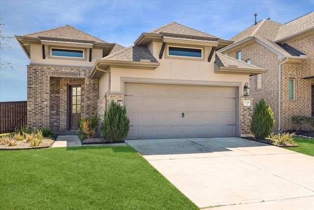 3738 Amoroso Dr, Iowa Colony, TX 77583