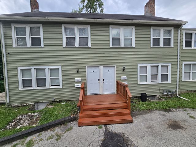 1415 E  75th St #1B, Kansas City, MO 64131