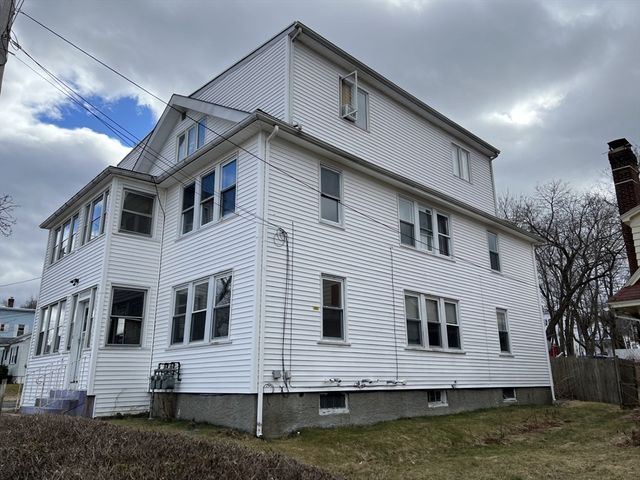 172 Chester St #1, Fitchburg, MA 01420